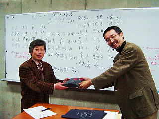 �L�O�i����